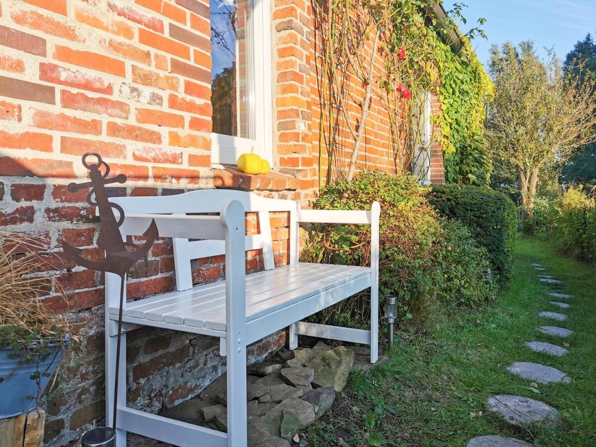 Ferienglueck An Der Nordsee Buche Deine Erdgeschoss-Ferienwohnung Mit Kamin Terrasse Und Eingezaeuntem Garten Fuer Unvergessliche Auszeiten Altfunnixsiel Luaran gambar