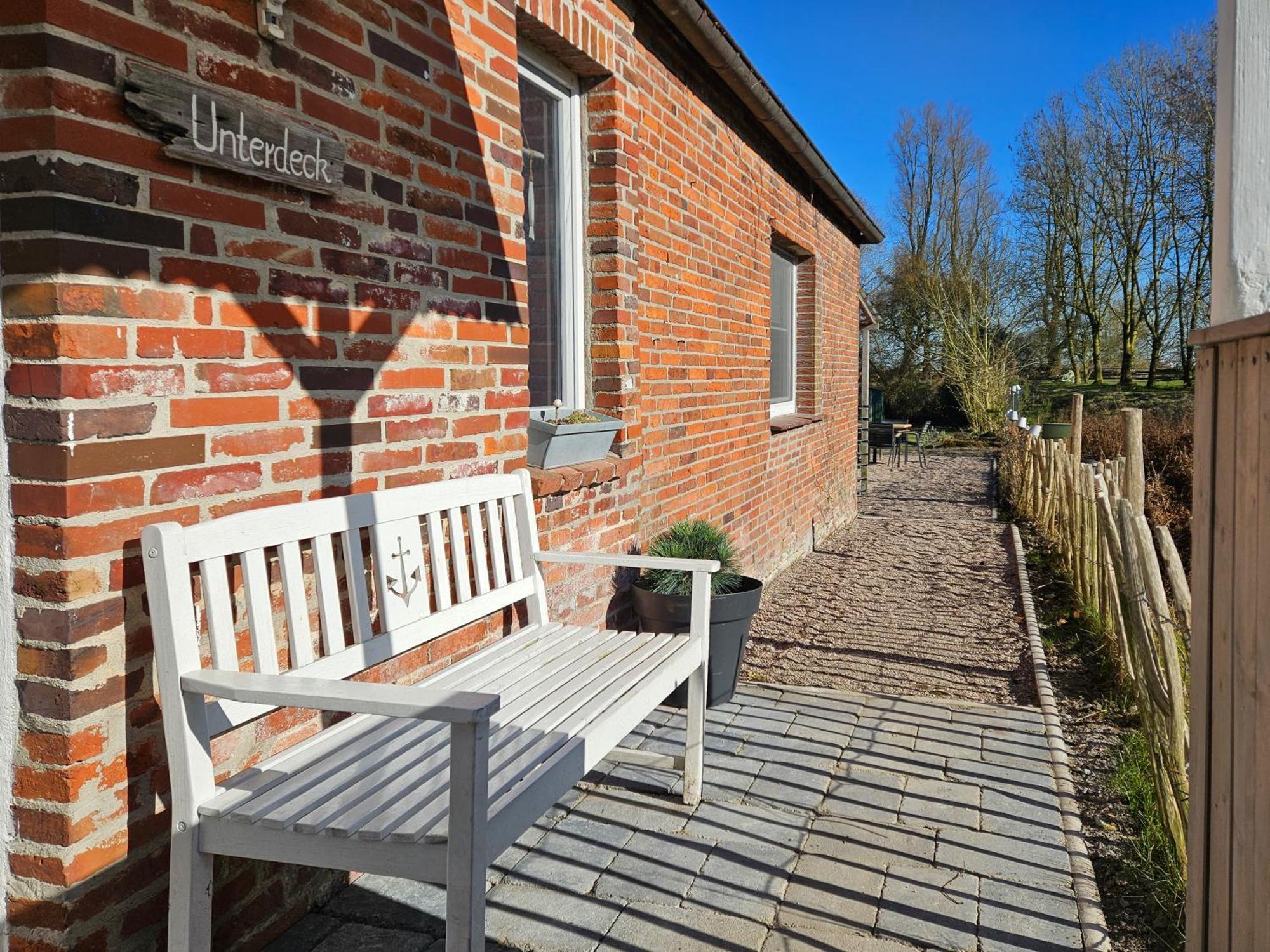 Smittshoern 3 - Nordsee Erdgeschosswohnung Mit Eingezaeunten Garten, Kamin Und Lounge! Altfunnixsiel Luaran gambar