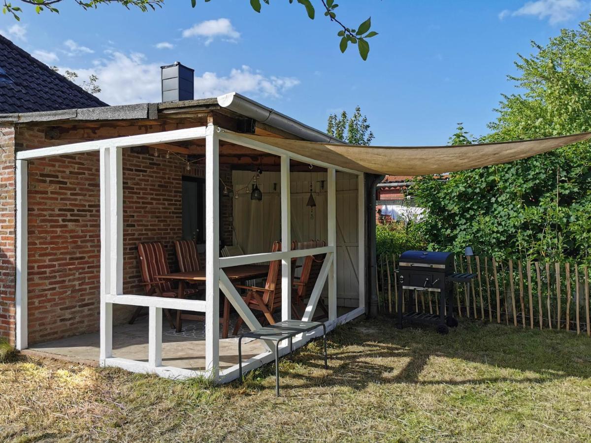 Ferienglueck An Der Nordsee Buche Deine Erdgeschoss-Ferienwohnung Mit Kamin Terrasse Und Eingezaeuntem Garten Fuer Unvergessliche Auszeiten Altfunnixsiel Luaran gambar